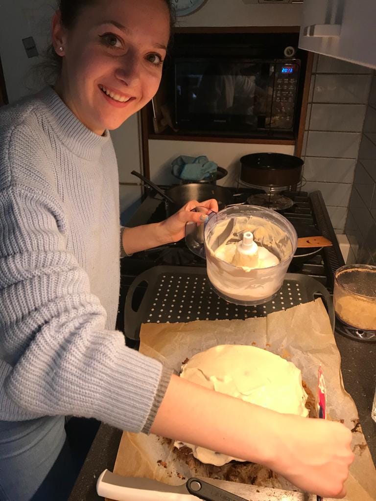 Adél au pair programja Hollandiában_tortát sütök a családnak